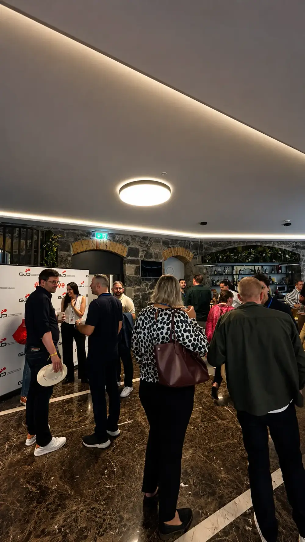 Rencontres entre entrepreneurs lors du Congrès GJD Suisse 2026 à Genève